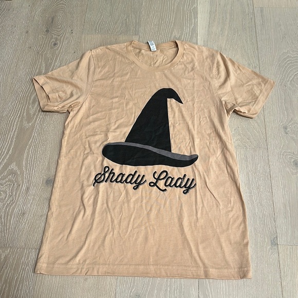 Urban Outfitters Halloween Graphic Shirt Size Medium - Picture 1 of 3